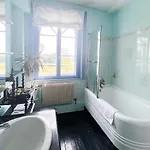 Couette-café D’hôtes Au Château Le Bas Bleu, Anaïs Nin