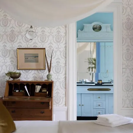 D'hotes Au Chateau Le Bas Bleu, Anais Nin 3* Quesnoy-le-Montant