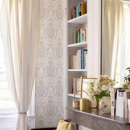 D'hotes Au Chateau Le Bas Bleu, Anais Nin 3*