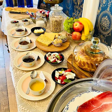 D'hotes Au Chateau Le Bas Bleu, Anais Nin Bed & Breakfast *