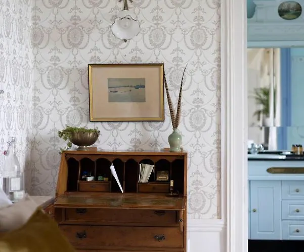 D'hotes Au Chateau Le Bas Bleu, Anais Nin 3* Quesnoy-le-Montant