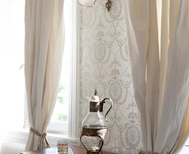 D'hotes Au Chateau Le Bas Bleu, Anais Nin Quesnoy-le-Montant