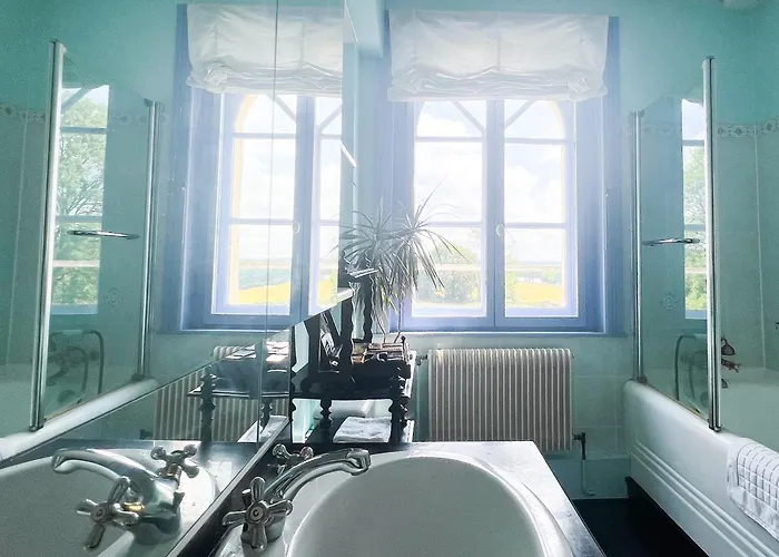 Bed & Breakfast D'hotes Au Chateau Le Bas Bleu, Anais Nin